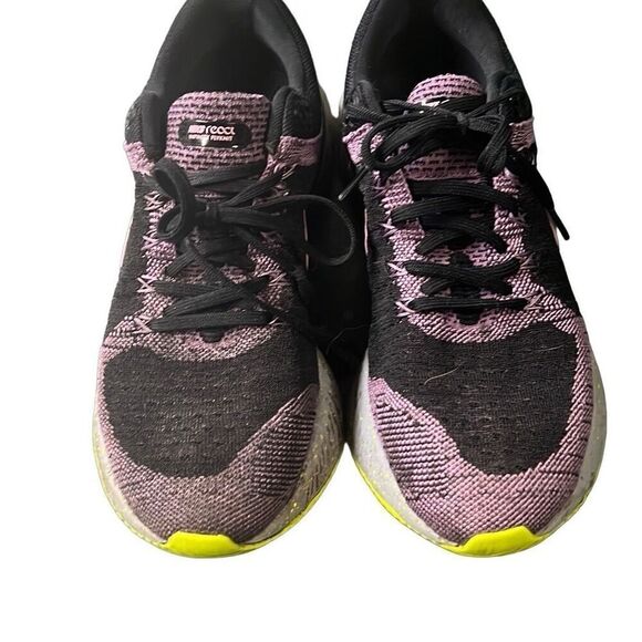 Nike Women's Black Violet React Infinity Flyknit 2 Lace Up Running Shoes 8.5 - Picture 1 of 13